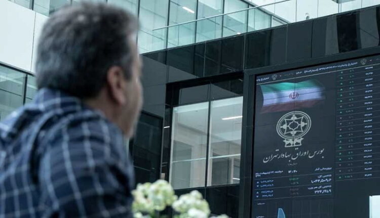 نشانهای کم رنگ برگشت شاخص کل به مسیر صعودی