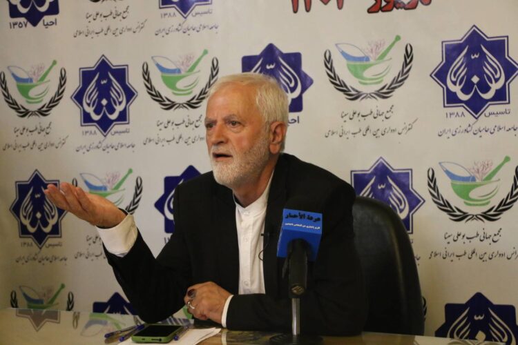 دکتر حسین روازاده: بعضیها از موفقیتهای ما ناراحت میشوند