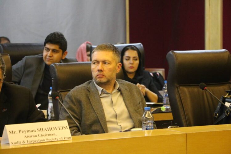 سلیم علیزاده: ما یک رویداد در صنعت انرژی را برگزار کرده ایم.