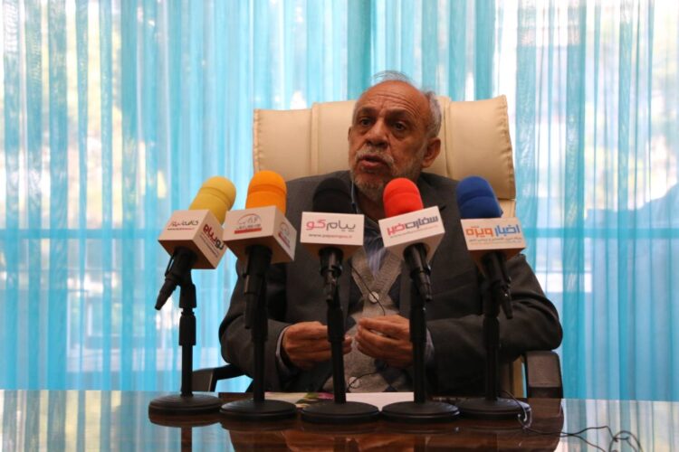 این گفت وگو را با رایحه گل مطالعه کنید