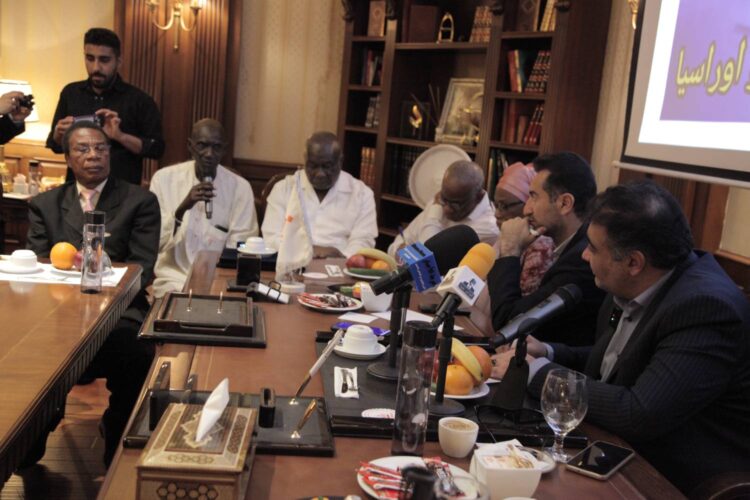 تلاش ما کمک به رشد و شکوفایی صادرات کشور با کمک نخبگان و شرکت های بخش خصوصی است