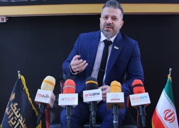 رونمایی از ابر اپلیکیشن VApp؛ حلقه مفقوده ارتباط اصناف با مشتریان